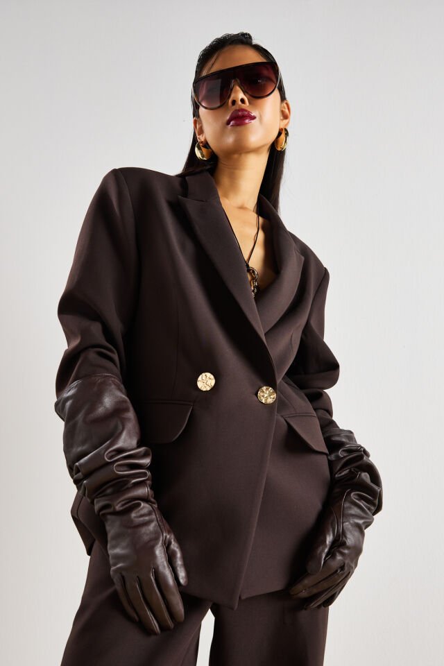 Tailored Double-Breasted Suit in Brown